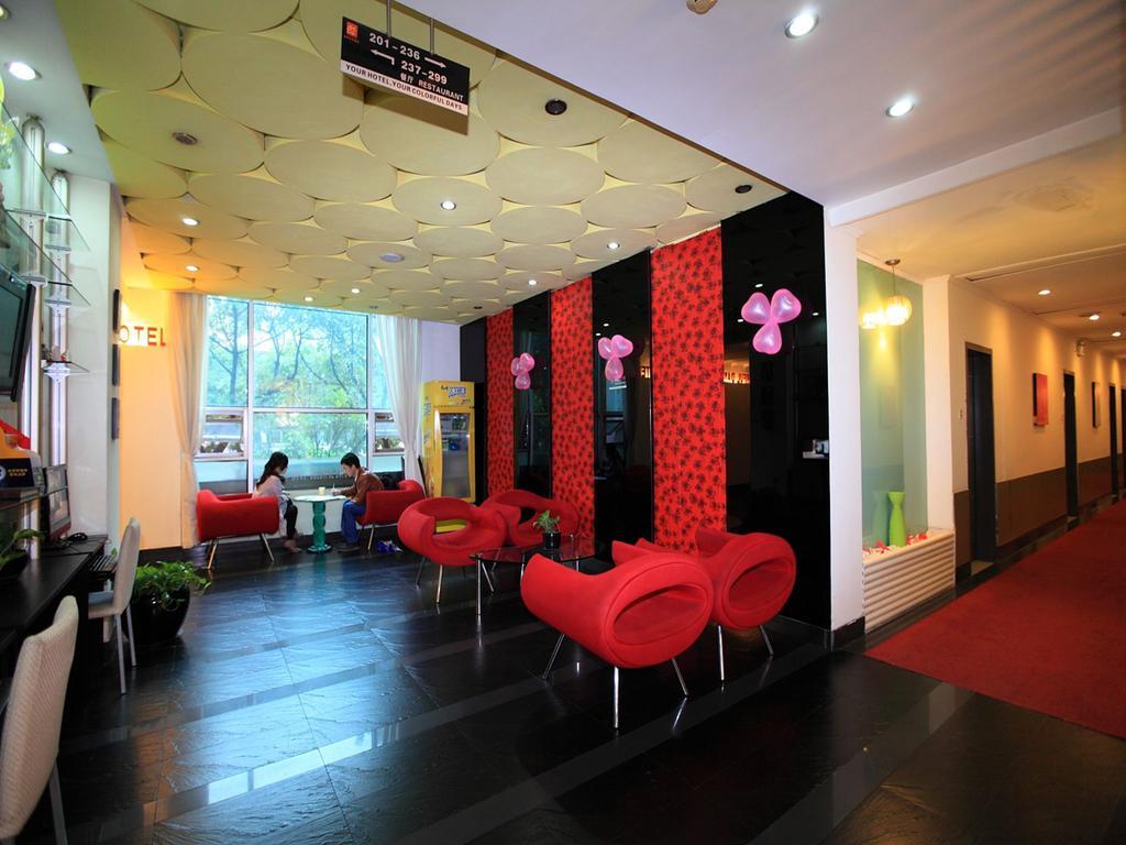 Guangzhou Colorful Days Hotel Exteriör bild